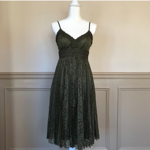 Sue Wong Dresses & Skirts - Sue Wong Olive Green Floral Crochet Lace Midi Dress Pleated 2 Formal